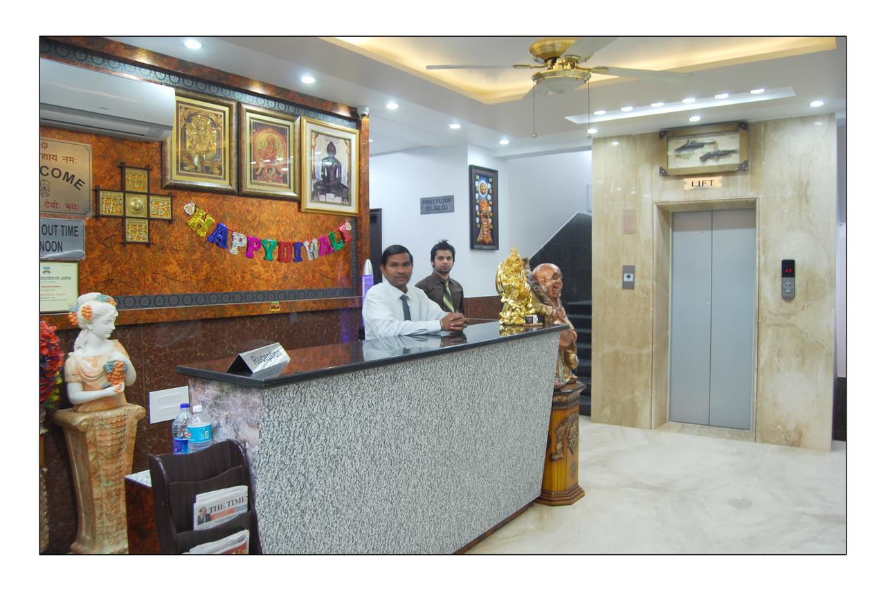 Hotel Jinendra Palace Jaipur Ngoại thất bức ảnh